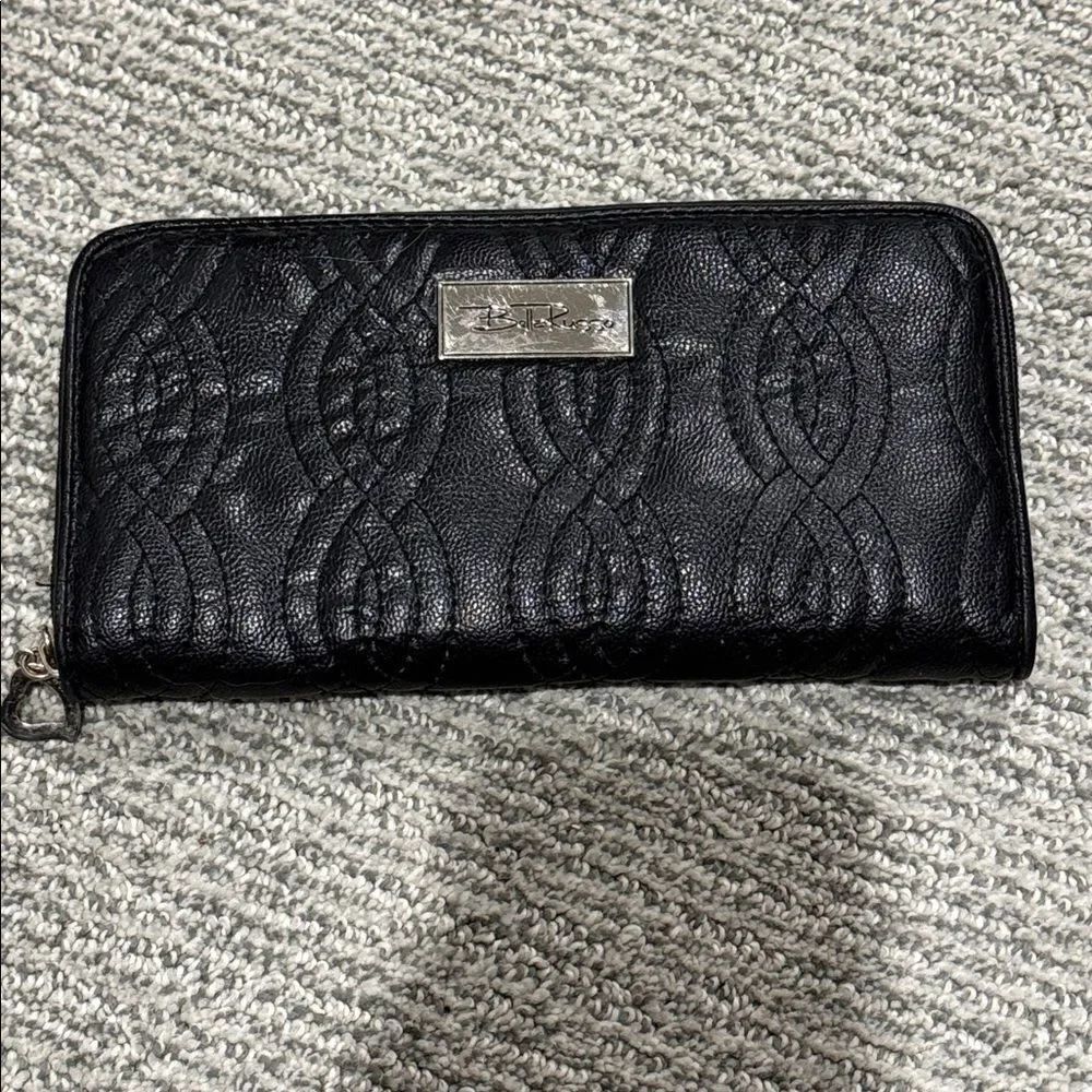 Bella Russo Black Quilted Wallet
Excellent condition